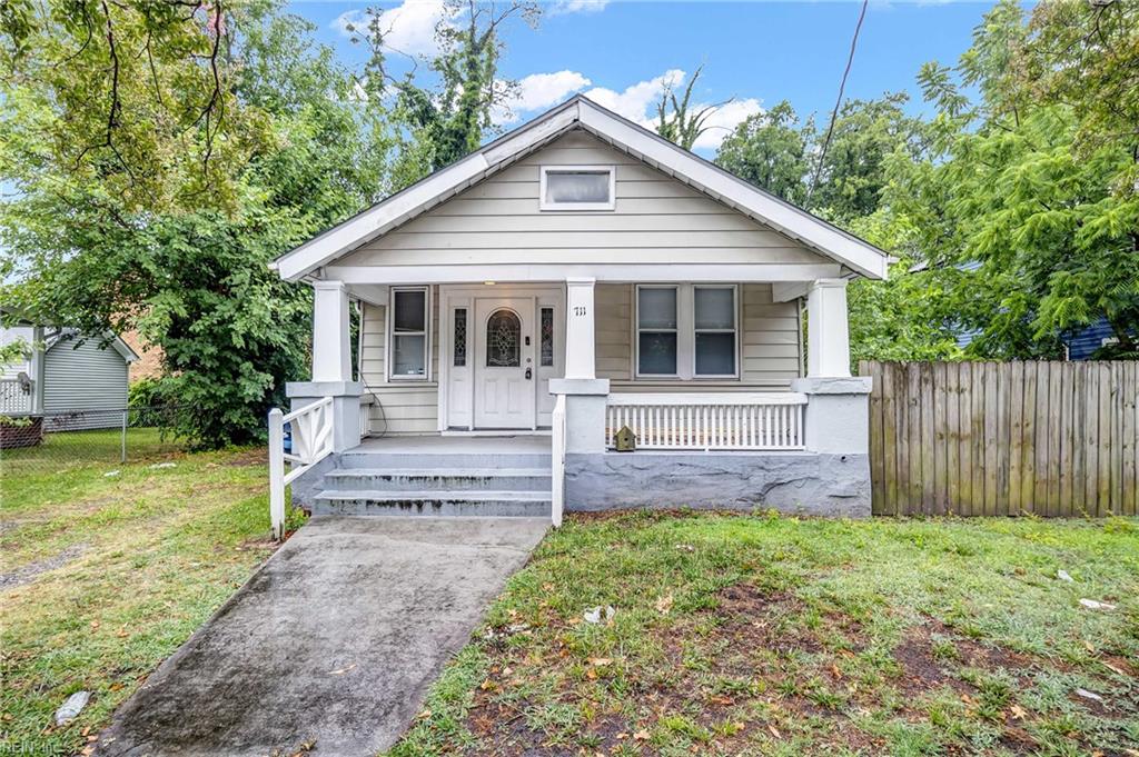 Photo of 711 W 27th Street, Norfolk, VA 23508 (MLS # 10640651)
