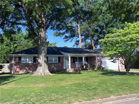 4653 Miles Standish RD Virginia Beach VA 23455