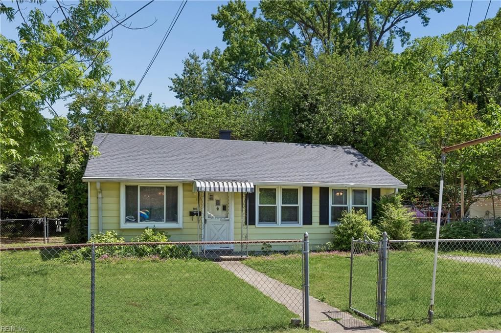 Photo of 101 Roane Drive, Hampton, VA 23669 (MLS # 10631564)