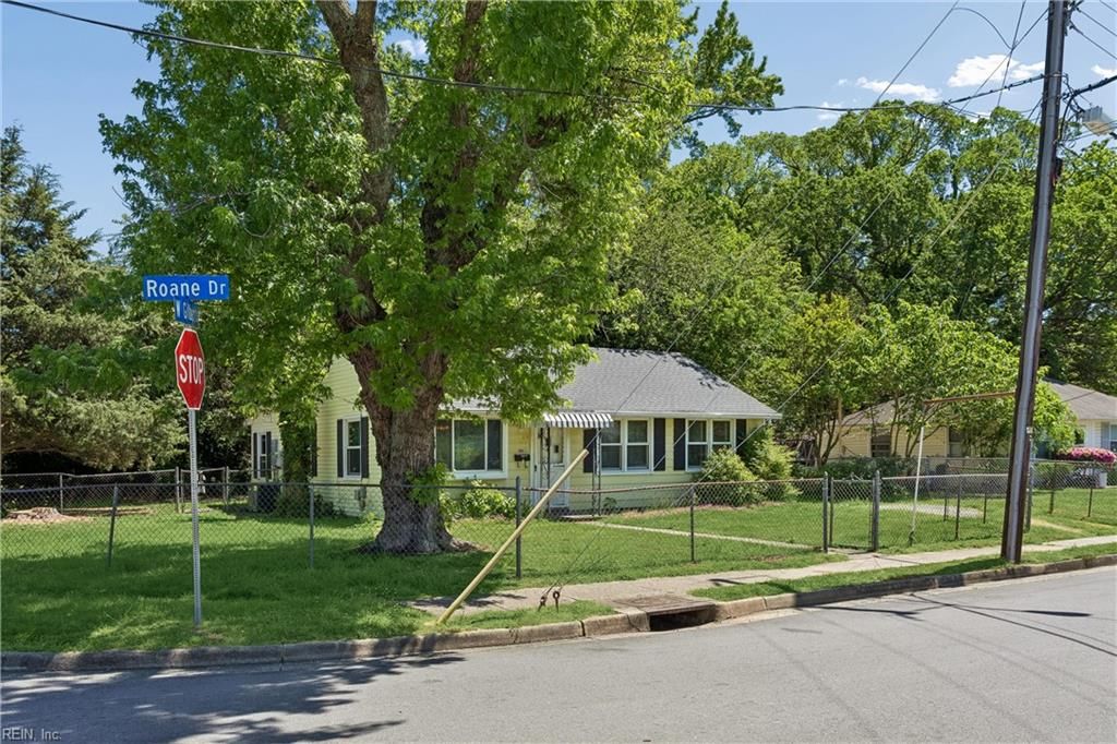 Photo of 101 Roane Drive, Hampton, VA 23669 (MLS # 10631564)