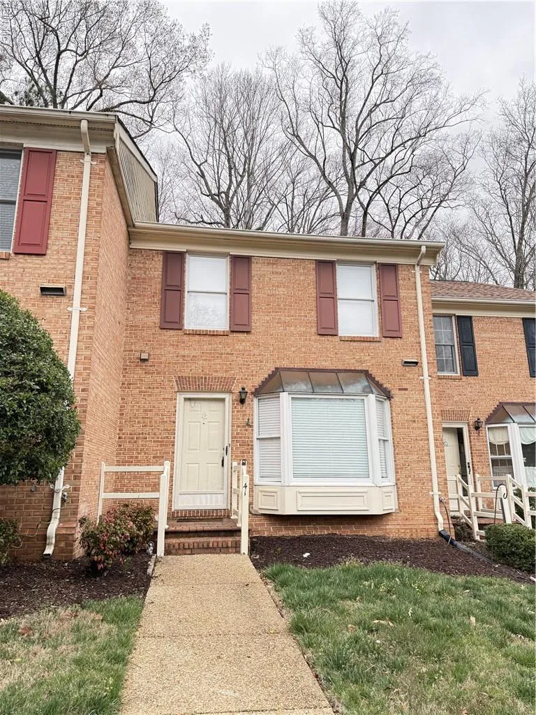 Williamsburg, Virginia 23185, United States, 2 Bedrooms Bedrooms, ,3 BathroomsBathrooms,Residential,Pending,101907 Williamsburg, Virginia 23185, United States, 2 Bedrooms Bedrooms, ,3 BathroomsBathrooms,Residential,Pending,101907