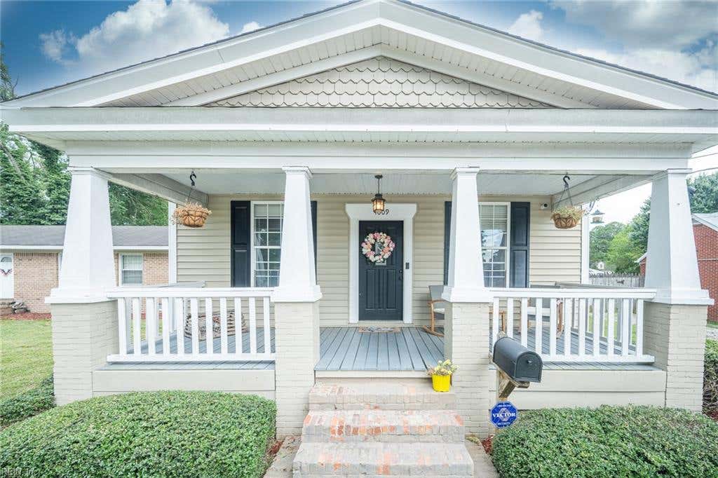 Photo of 4009 Clifford Street, Portsmouth, VA 23707 (MLS # 10640741)