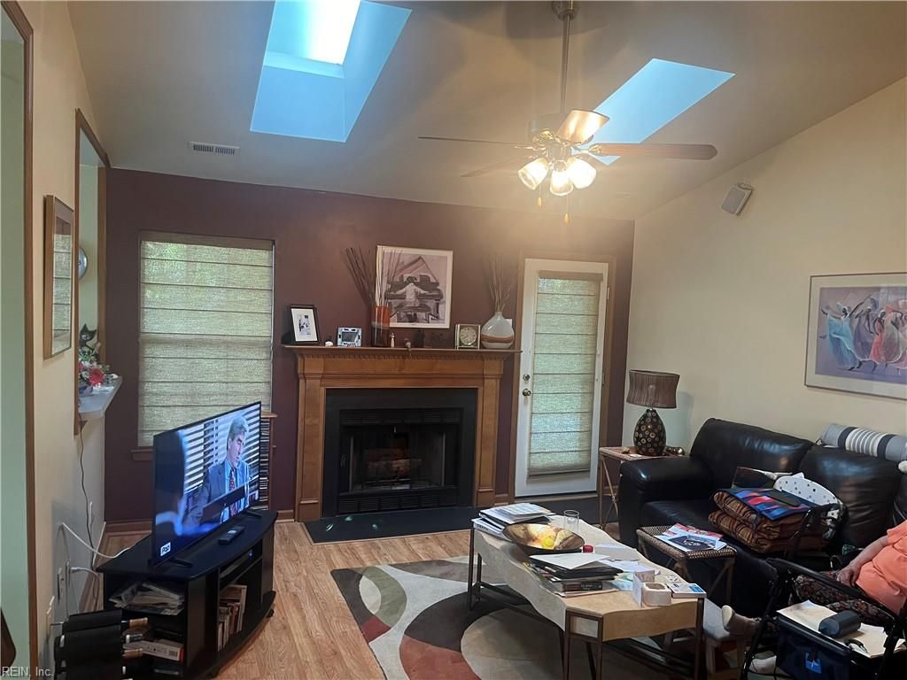 Photo of 32 George Court, Hampton, VA 23663 (MLS # 10631660)