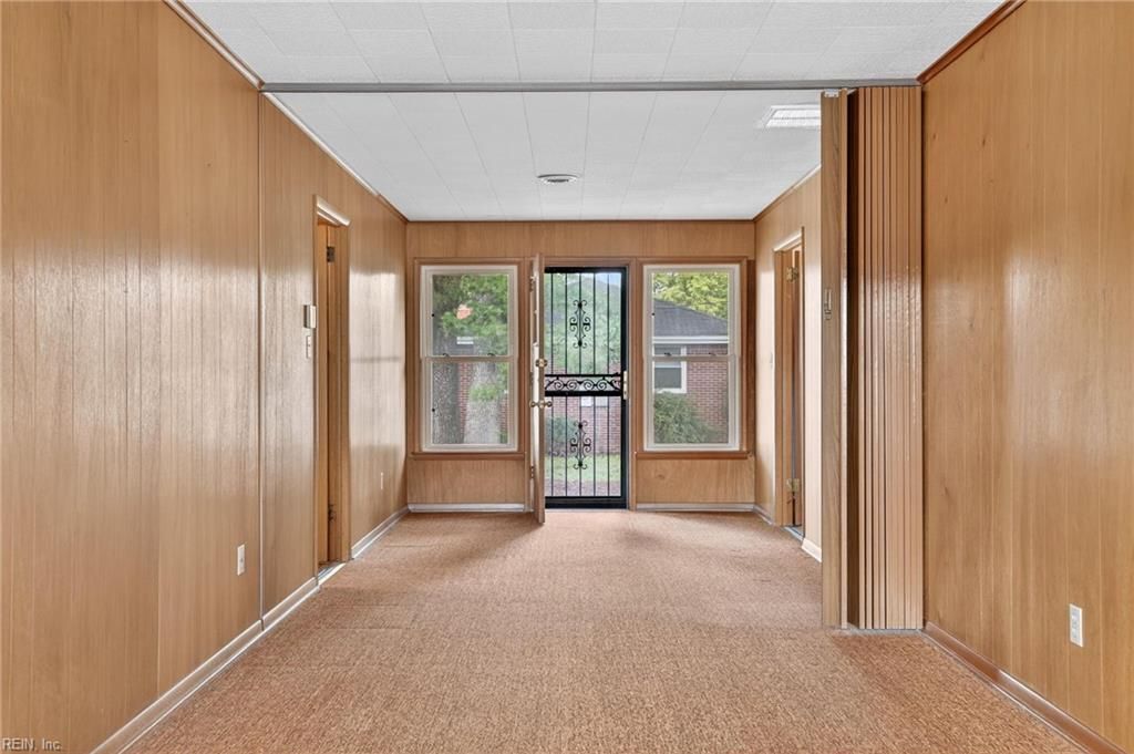 Photo of 301 Faulk Road, Norfolk, VA 23502 (MLS # 10604700)