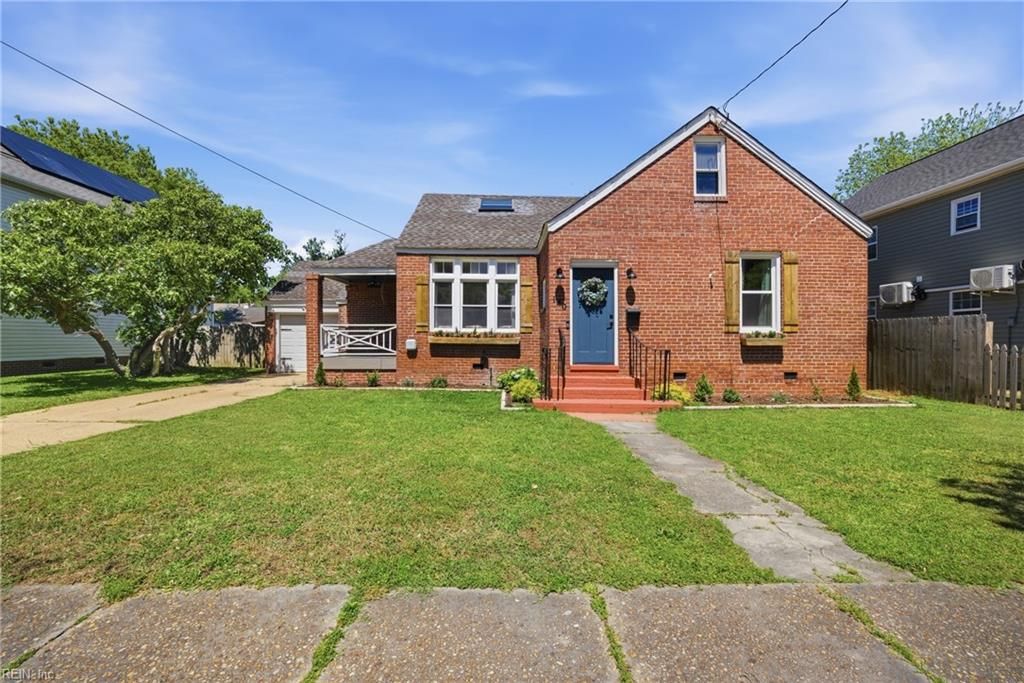 Photo of 140 D View Avenue, Norfolk, VA 23503 (MLS # 10634381)