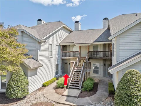 515 E Lake Circle, Chesapeake, VA 23322 - #: 10579002