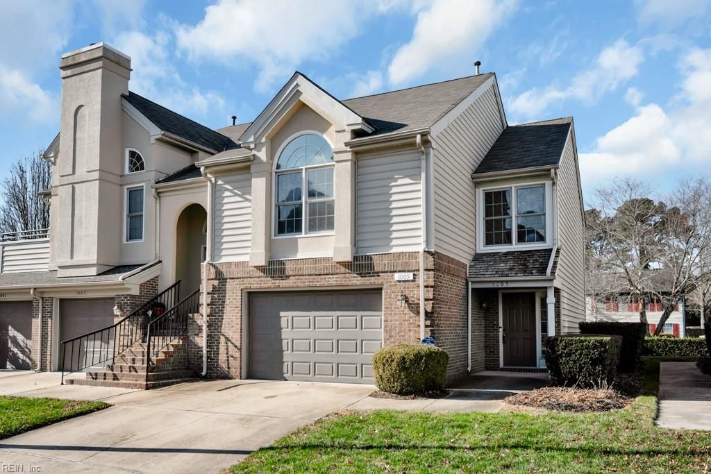 Photo of 1005 Hanson Way, Virginia Beach, VA 23454 (MLS # 10613707)