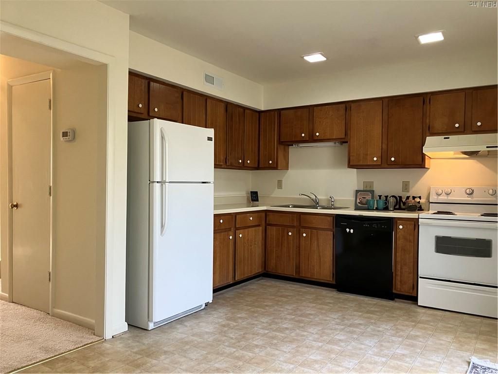 Photo of 158 Albemarle Drive, Williamsburg, VA 23185 (MLS # 10623899)