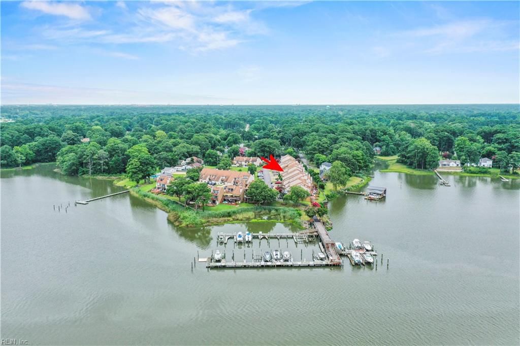 Photo of 22 Sandie Point Lane, Portsmouth, VA 23701 (MLS # 10618987)