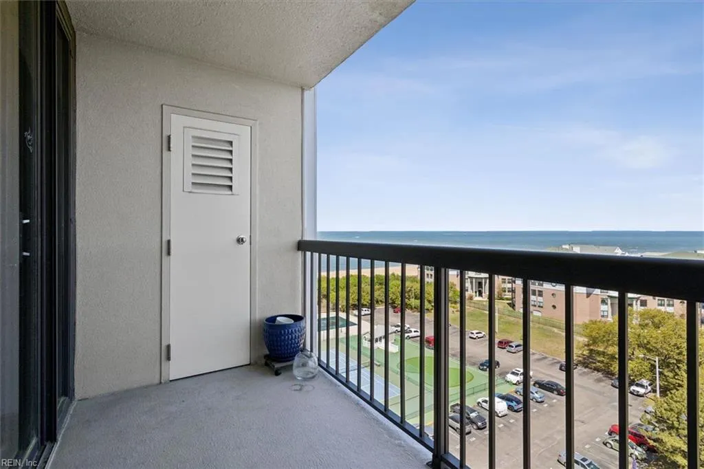 Virginia Beach, Virginia 23451, United States, 2 Bedrooms Bedrooms, ,2 BathroomsBathrooms,Residential,Pending,106366