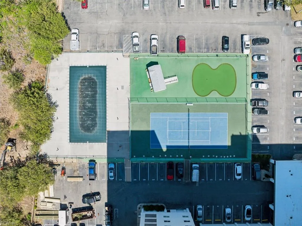 Virginia Beach, Virginia 23451, United States, 2 Bedrooms Bedrooms, ,2 BathroomsBathrooms,Residential,Pending,106366