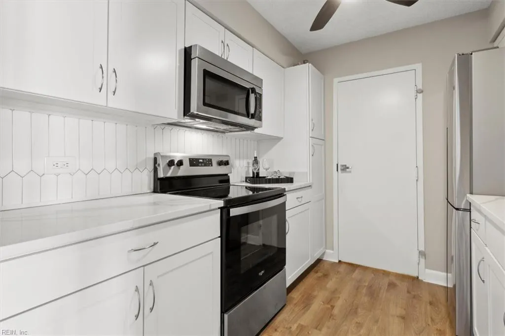 Virginia Beach, Virginia 23451, United States, 2 Bedrooms Bedrooms, ,2 BathroomsBathrooms,Residential,Pending,106366