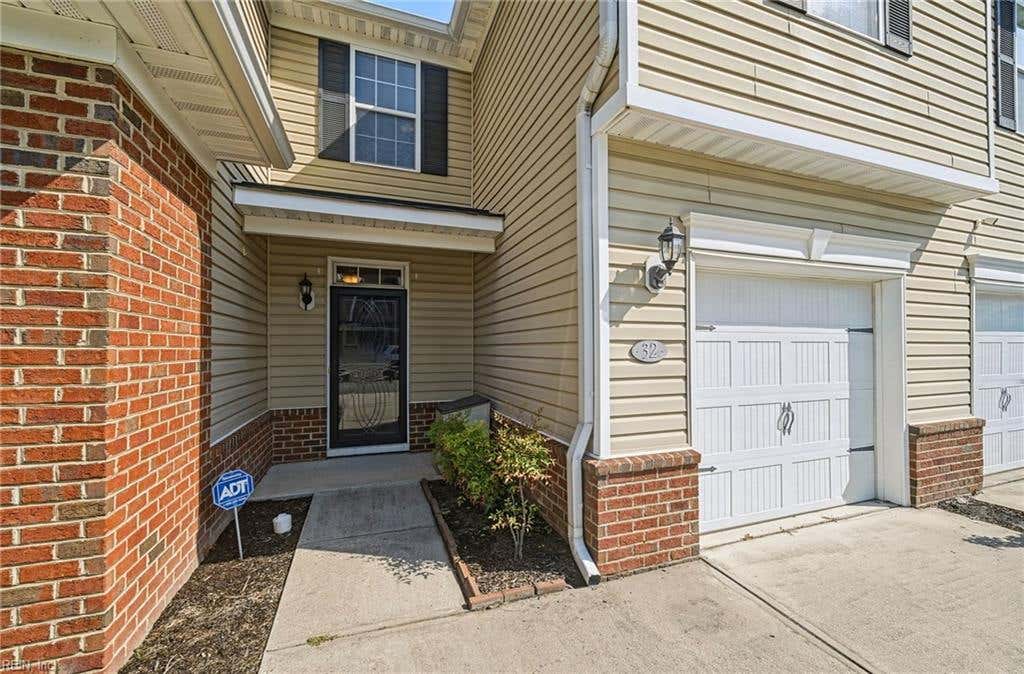 Photo of 32 Stratum Way, Hampton, VA 23661 (MLS # 10650655)