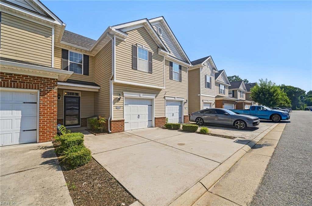 Photo of 32 Stratum Way, Hampton, VA 23661 (MLS # 10650655)