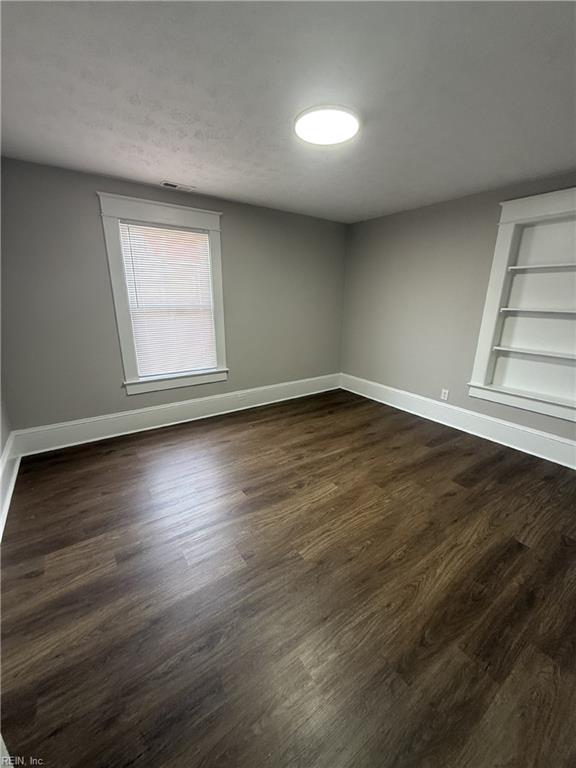 Photo of 180 W Balview Avenue, Norfolk, VA 23503 (MLS # 10655420)