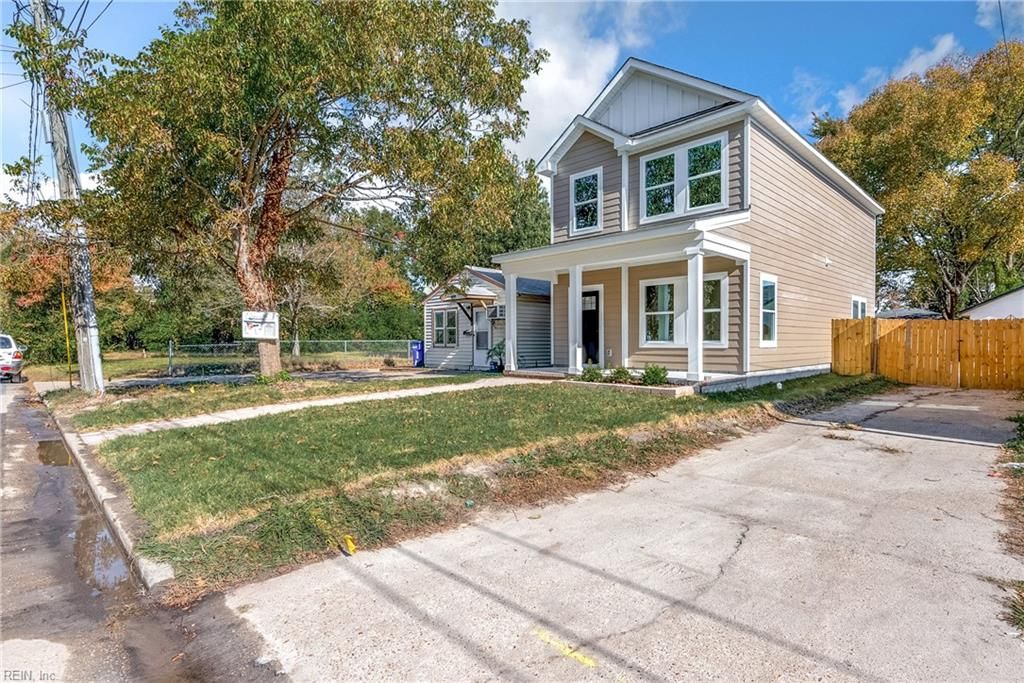 Photo of 2216 Courtney Avenue, Norfolk, VA 23504 (MLS # 10615858)