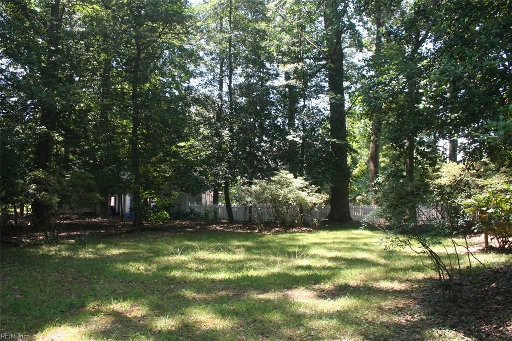 Photo of 120 Berkeley Lane, Williamsburg, VA 23185 (MLS # 10640927)