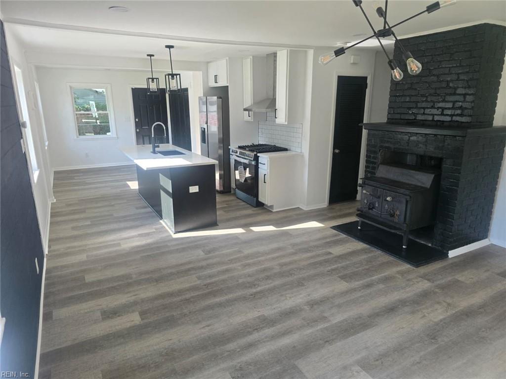 Photo of 502 Draper Drive, Norfolk, VA 23505 (MLS # 10645763)