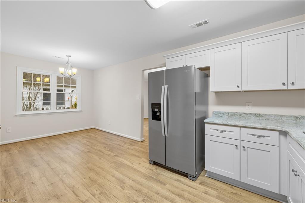824 Daimler DR