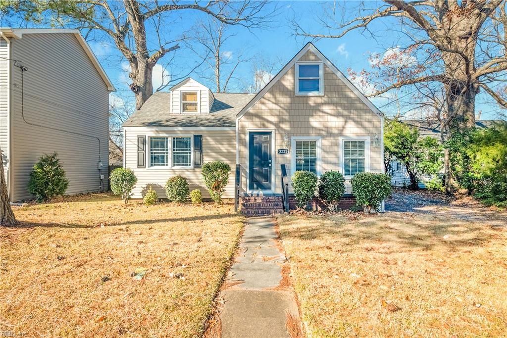 Photo of 3221 Locust Avenue, Norfolk, VA 23513 (MLS # 10617776)
