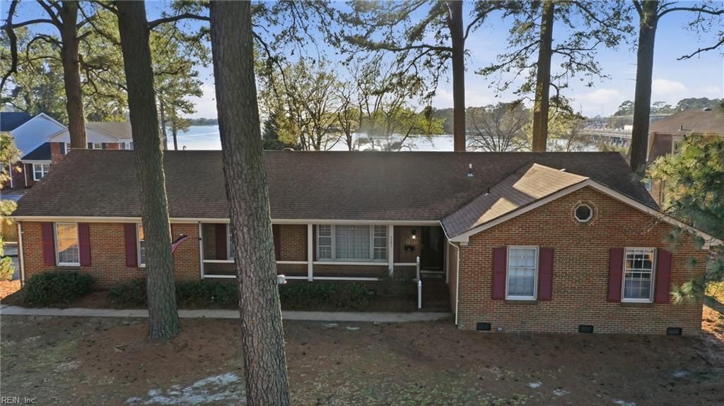 Photo of 5207 Riverwood Road, Norfolk, VA 23502 (MLS # 10630271)