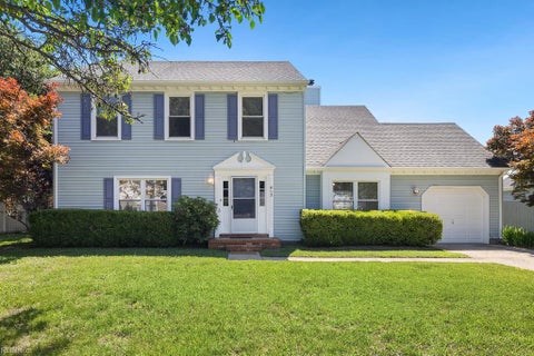 Photo of 413 Creekwood Drive, Chesapeake, VA 23323 (MLS # 10638389)