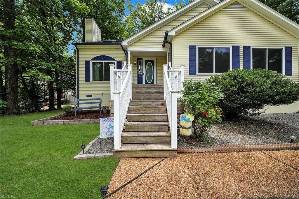 Photo of 106 Copperfield, Williamsburg, VA 23185 (MLS # 10641836)