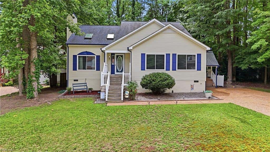 Photo of 106 Copperfield, Williamsburg, VA 23185 (MLS # 10641836)