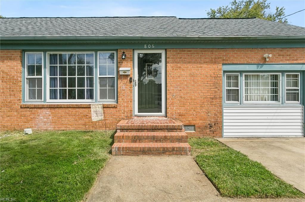 Photo of 806 Carnation Drive, Newport News, VA 23608 (MLS # 10621019)