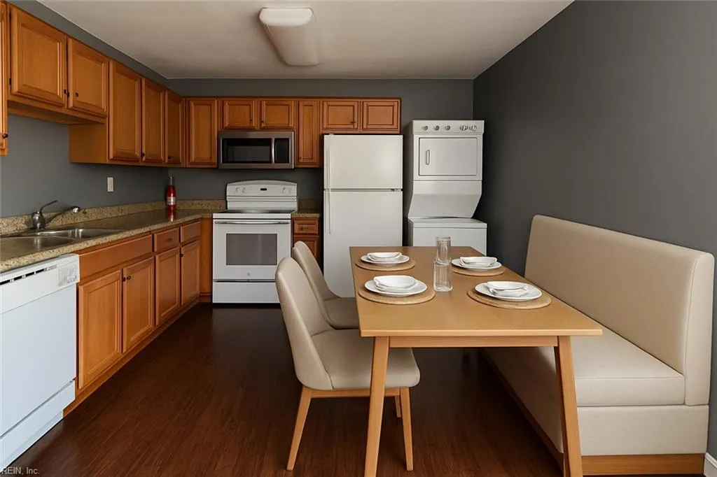 Norfolk, Virginia 23508, United States, 2 Bedrooms Bedrooms, ,1 BathroomBathrooms,Residential,Active,214396