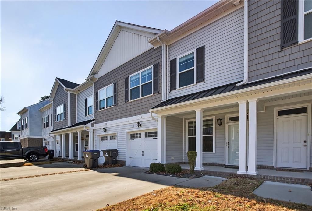 Photo of 308 Sikeston Lane, Chesapeake, VA 23322 (MLS # 10615599)