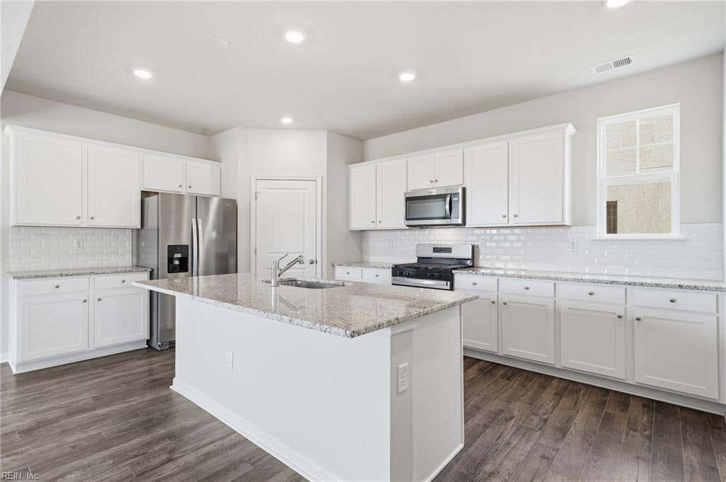 Photo of 1003 Eastport Place, Suffolk, VA 23435 (MLS # 10646283)