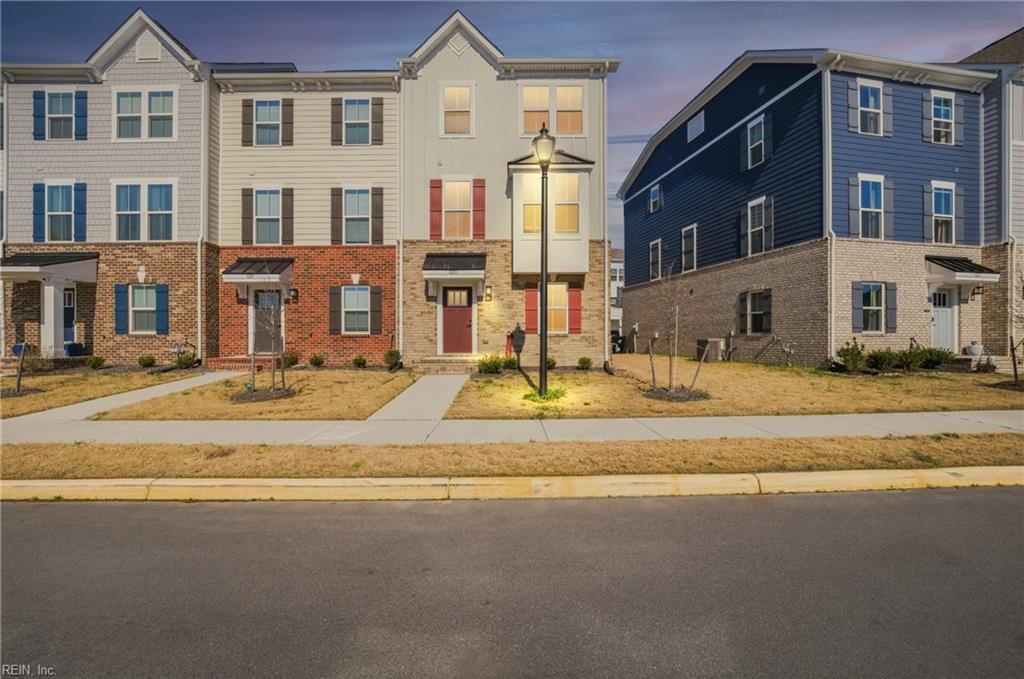 Photo of 1211 Worden Way, Suffolk, VA 23435 (MLS # 10625293)