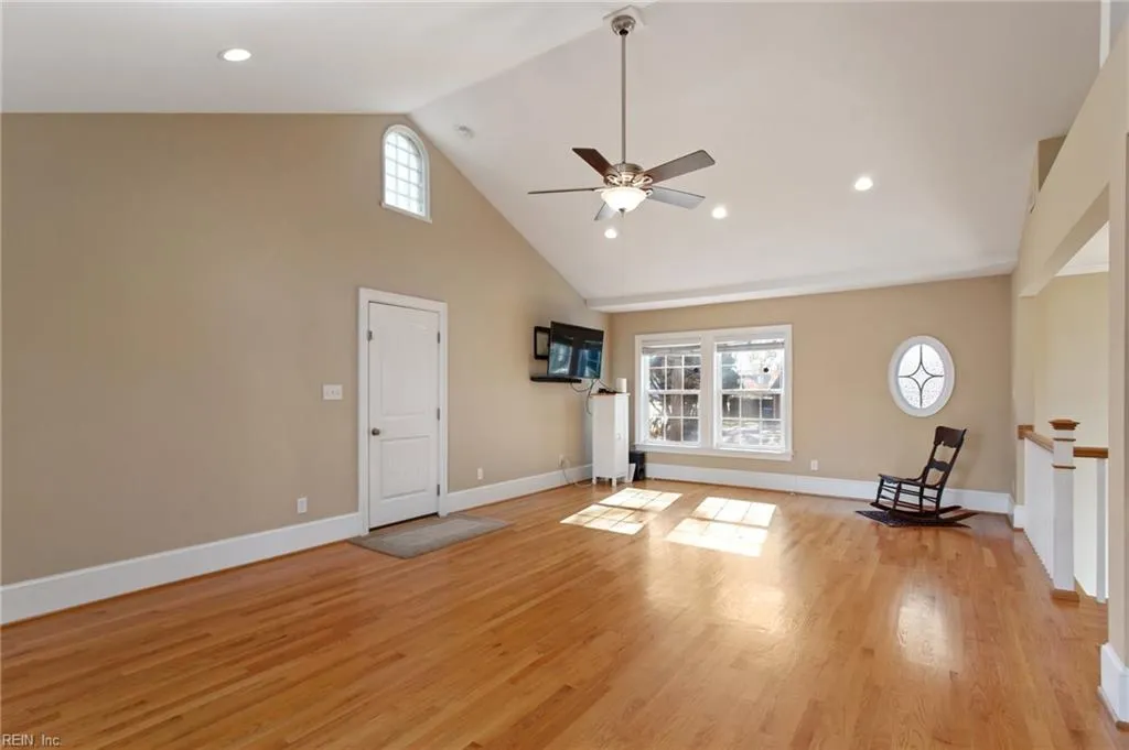 Virginia Beach, Virginia 23451, United States, 4 Bedrooms Bedrooms, ,3 BathroomsBathrooms,Residential,Pending,12274