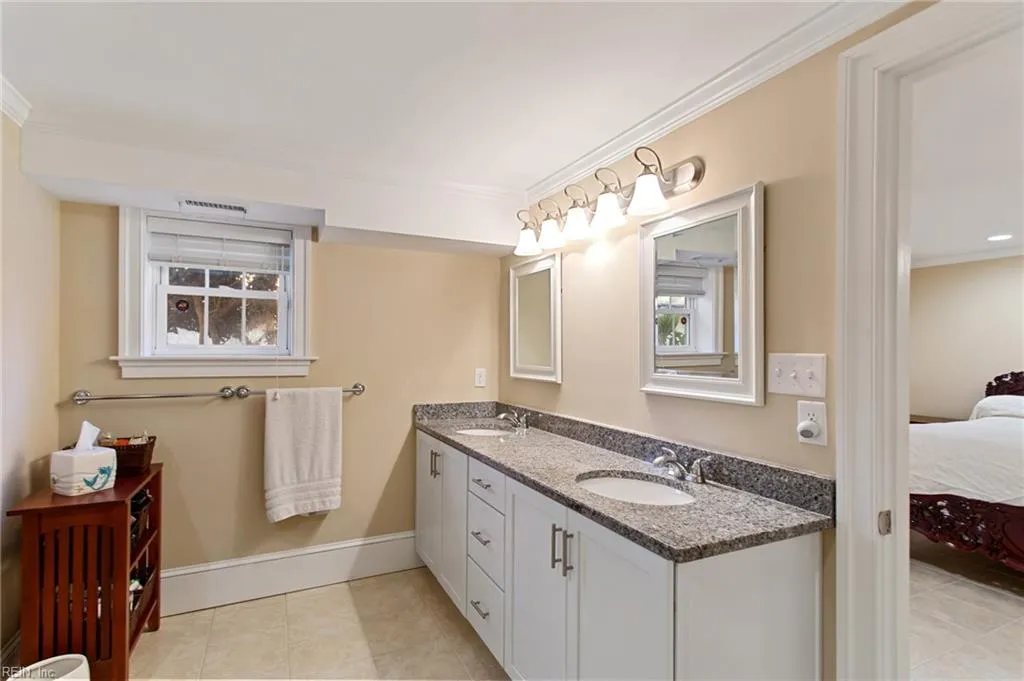 Virginia Beach, Virginia 23451, United States, 4 Bedrooms Bedrooms, ,3 BathroomsBathrooms,Residential,Pending,12274