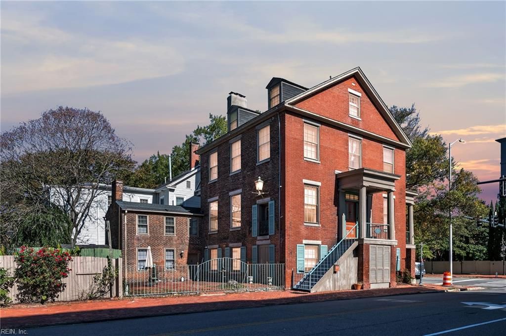 Photo of 422 Crawford Street, Portsmouth, VA 23704 (MLS # 10607749)