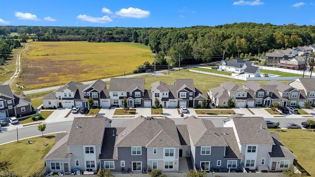 Photo of 417 Heartfield Drive, Chesapeake, VA 23322 (MLS # 10612368)