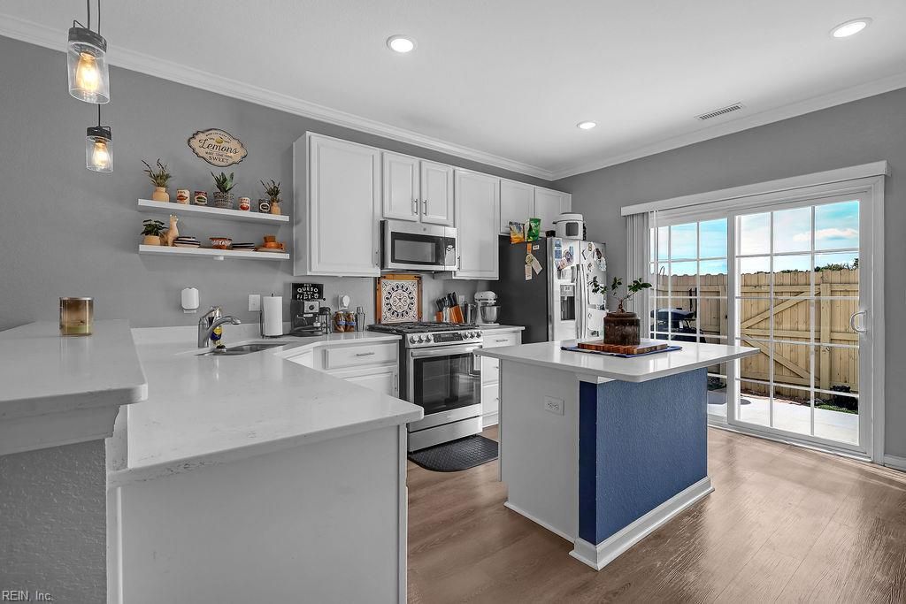 Photo of 417 Heartfield Drive, Chesapeake, VA 23322 (MLS # 10612368)