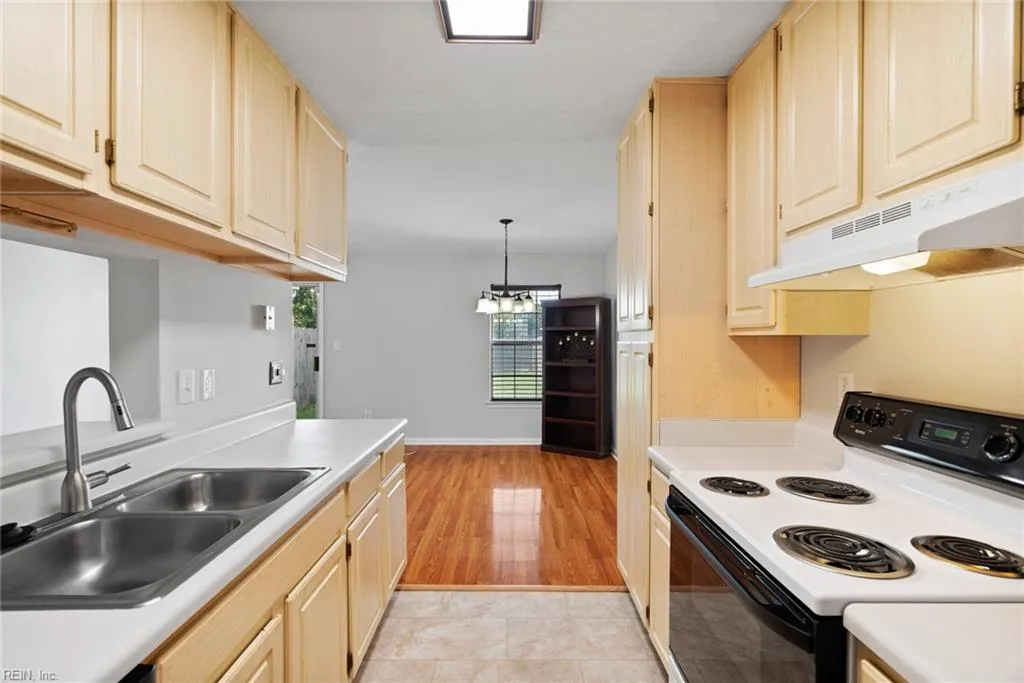 Suffolk, Virginia 23434, United States, 3 Bedrooms Bedrooms, ,3 BathroomsBathrooms,Residential,Active,176473