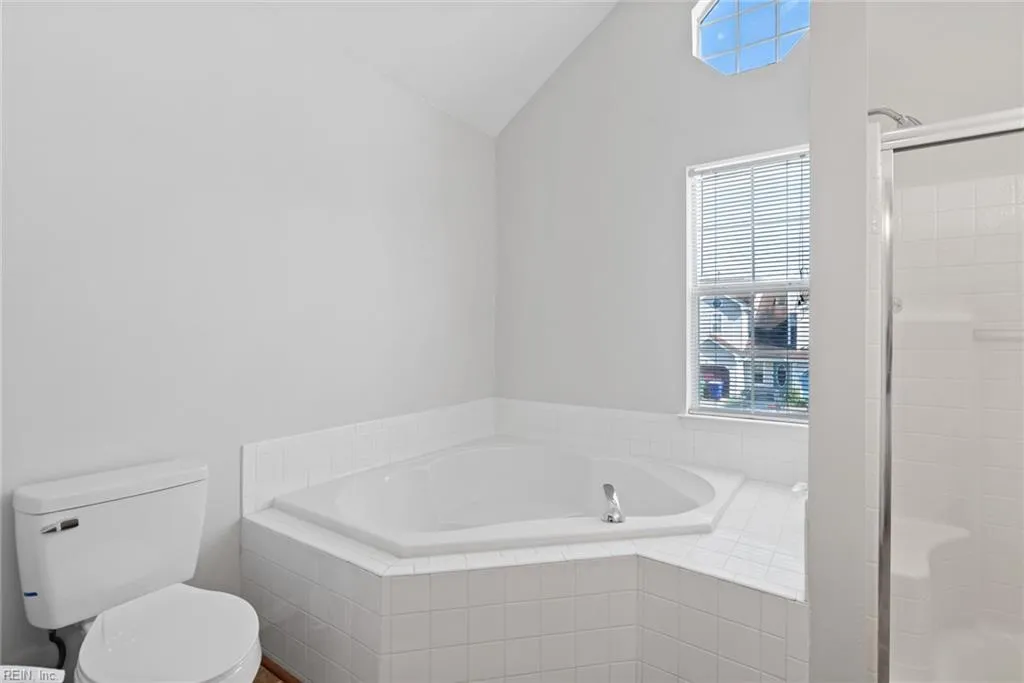 Suffolk, Virginia 23434, United States, 3 Bedrooms Bedrooms, ,3 BathroomsBathrooms,Residential,Active,176473