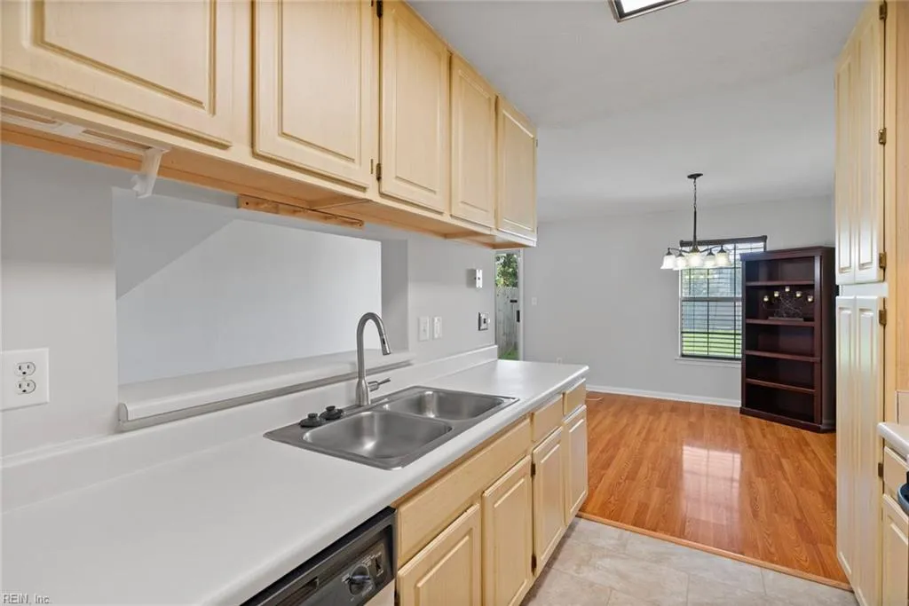 Suffolk, Virginia 23434, United States, 3 Bedrooms Bedrooms, ,3 BathroomsBathrooms,Residential,Active,176473