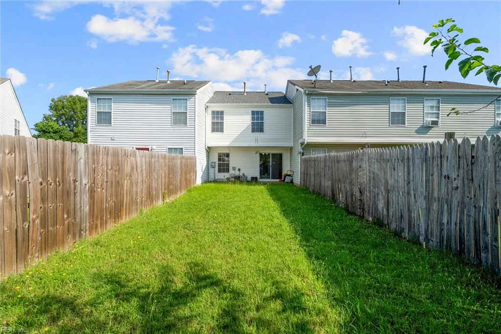 Suffolk, Virginia 23434, United States, 3 Bedrooms Bedrooms, ,3 BathroomsBathrooms,Residential,Active,176473