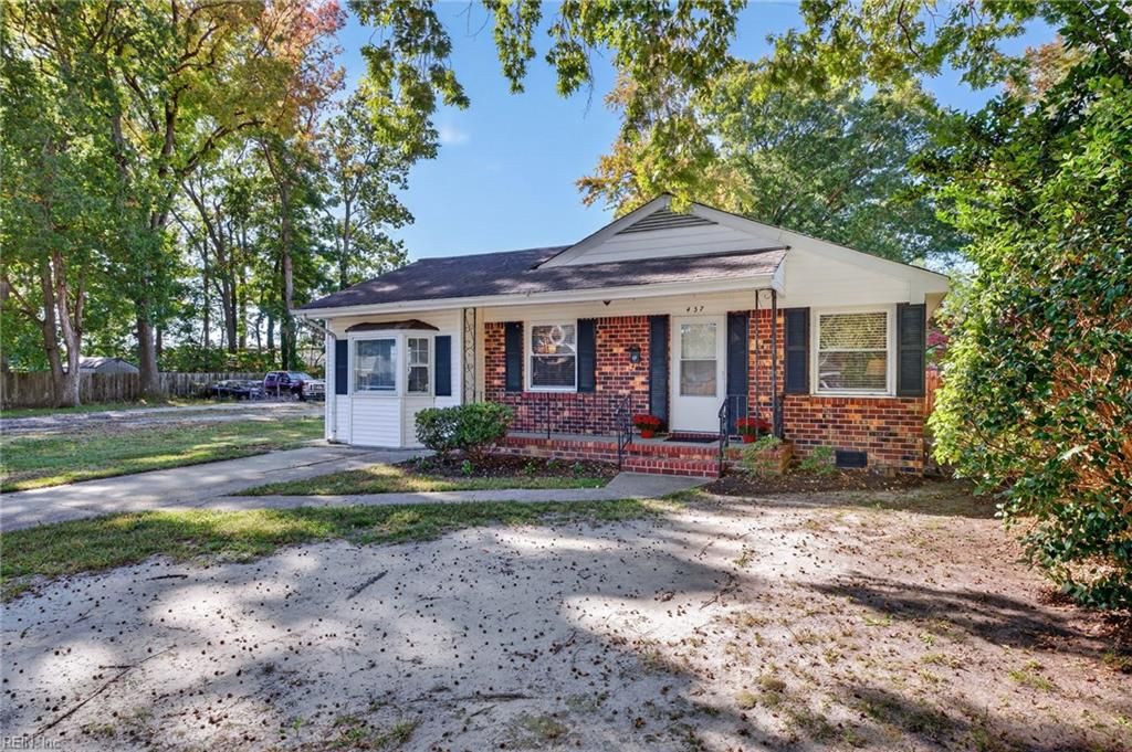 Photo of 437 Southgate Avenue, Virginia Beach, VA 23462 (MLS # 10607688)