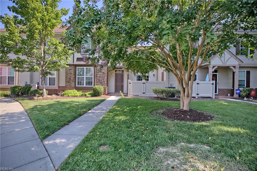 Photo of 109 Herons Cove, Carrollton, VA 23314 (MLS # 10652600)