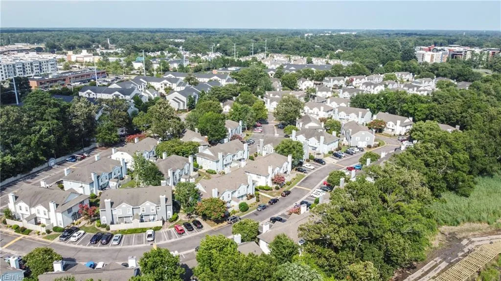 Virginia Beach, Virginia 23462, United States, 2 Bedrooms Bedrooms, ,3 BathroomsBathrooms,Residential,Active,169822