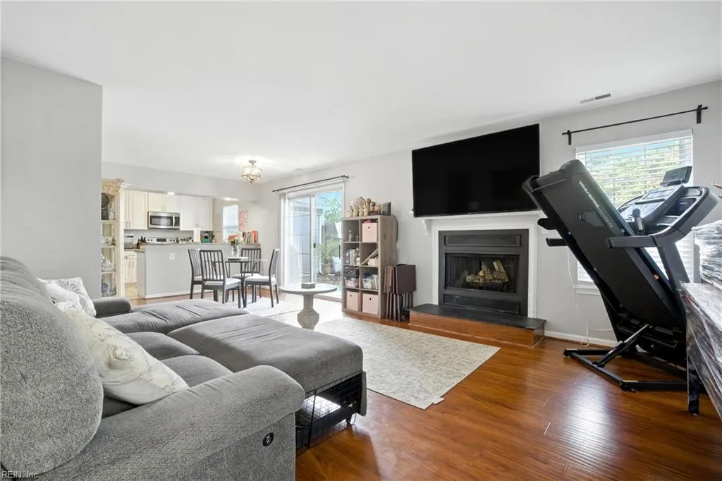 Virginia Beach, Virginia 23462, United States, 2 Bedrooms Bedrooms, ,3 BathroomsBathrooms,Residential,Active,169822