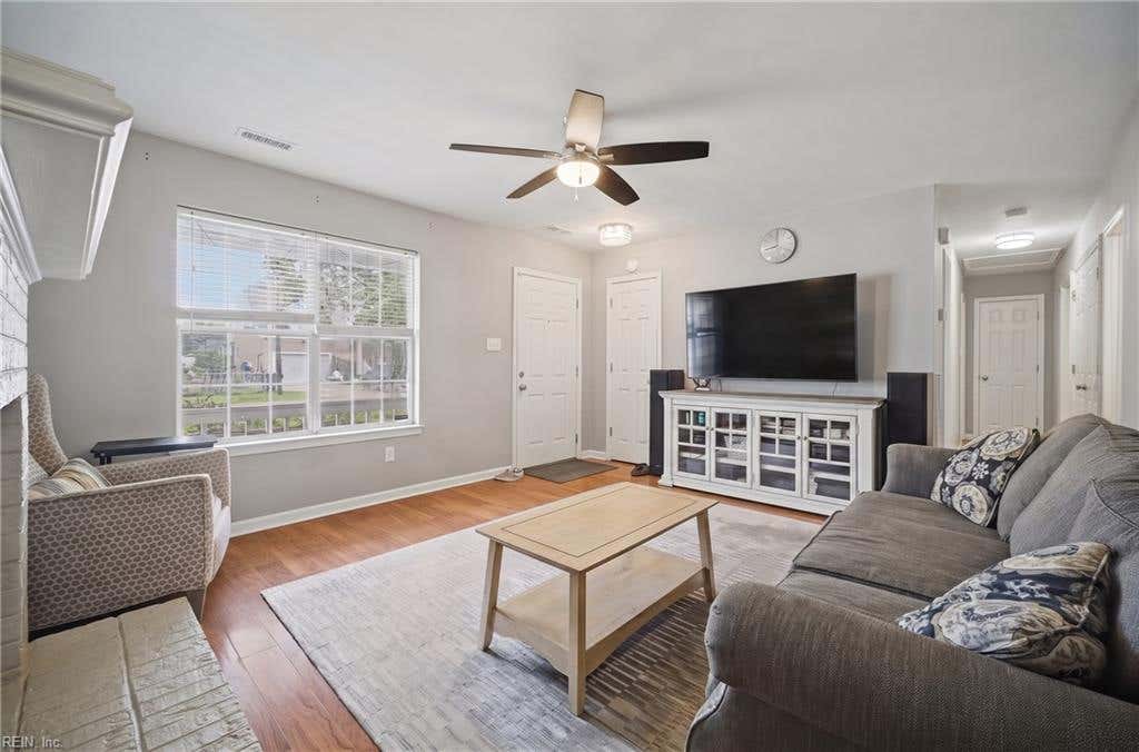 Photo of 445 Glenrock Road, Norfolk, VA 23502 (MLS # 10645842)