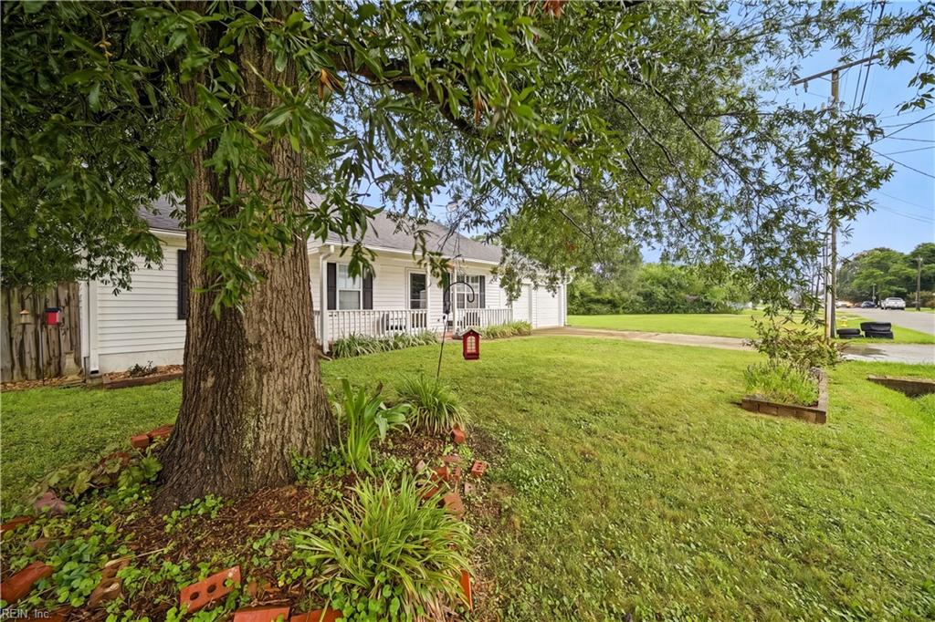 Photo of 445 Glenrock Road, Norfolk, VA 23502 (MLS # 10645842)
