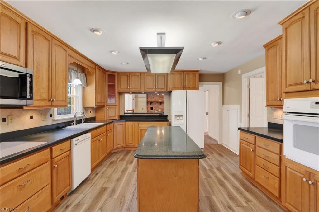 Photo of 5437 Hargrove Boulevard, Virginia Beach, VA 23464 (MLS # 10629231)