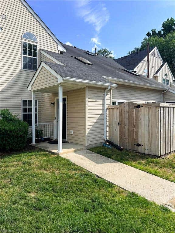 Photo of 134 Nantucket Place, Newport News, VA 23606 (MLS # 10639457)